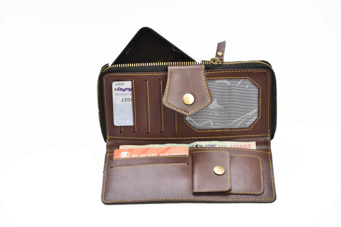 Bangalore - Keep your money and valuables secure with this high-quality and durable zip around lady wallet, perfect for the tech-savvy city of Bangalore.