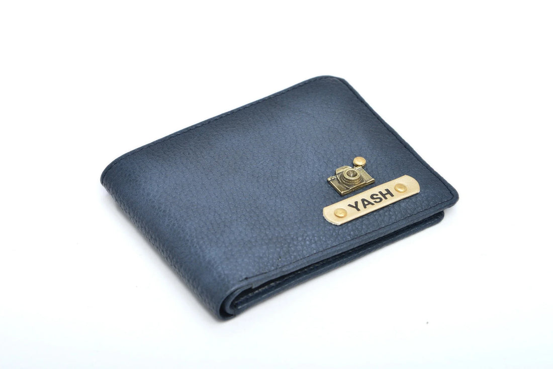 Be the centre of attention with these durable faux leather men's wallet , personalised pen and keychain combos and keep your style on point.