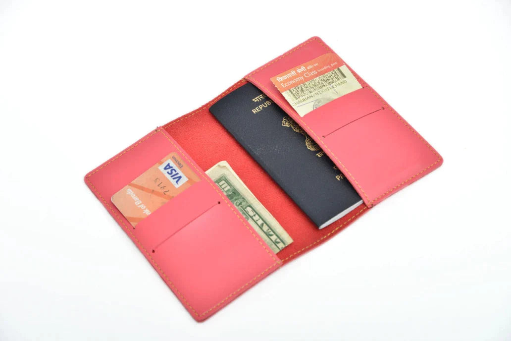 Personalized traveling combo with name and charm for men & Women.
