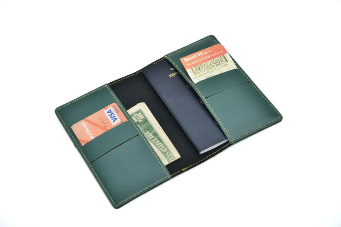Personalized traveling combo with name and charm for men & Women.